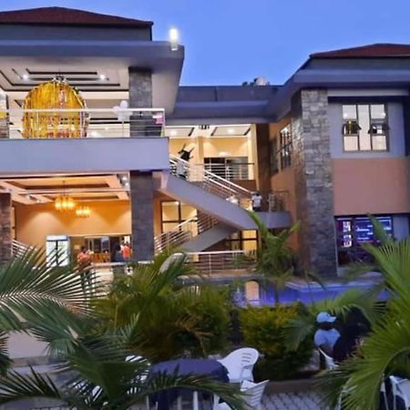Palm Kalash Hotel لوساكا المظهر الخارجي الصورة