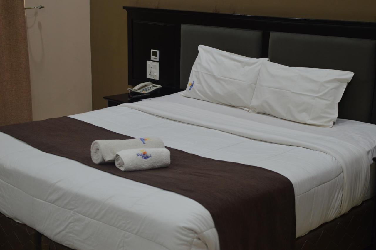 Palm Kalash Hotel لوساكا المظهر الخارجي الصورة