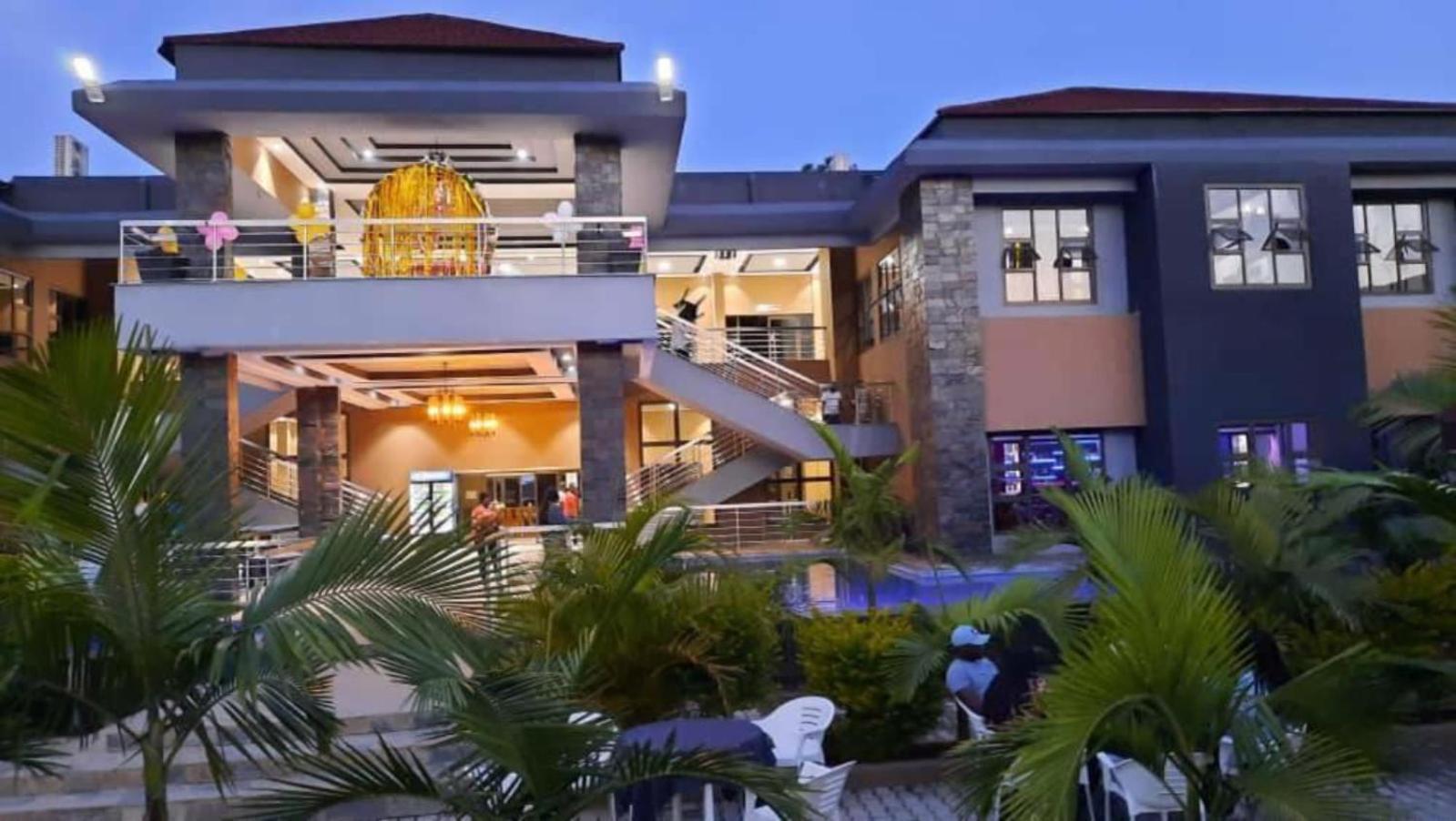 Palm Kalash Hotel لوساكا المظهر الخارجي الصورة
